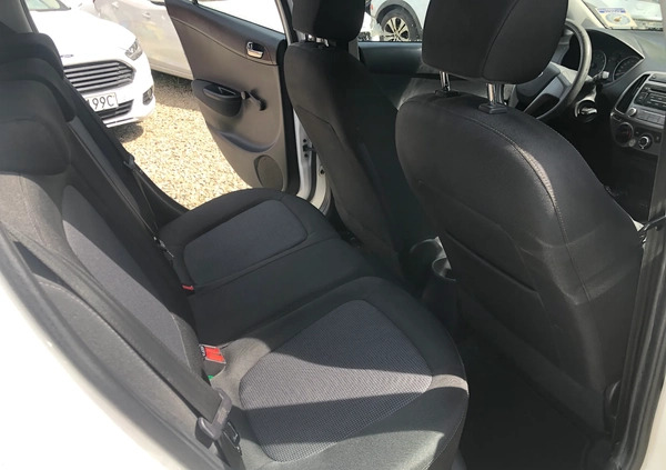 Hyundai i20 cena 23900 przebieg: 158000, rok produkcji 2014 z Supraśl małe 301